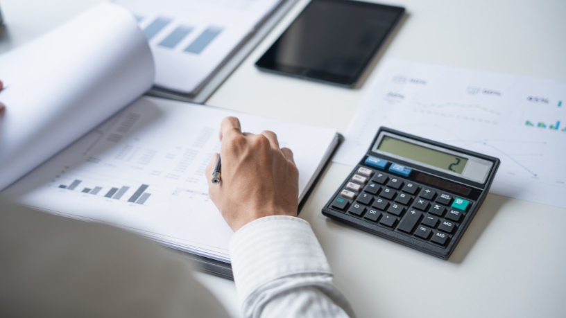 Descubra como o planejamento financeiro familiar pode garantir segurança e tranquilidade no futuro.