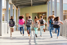 A complexidade silenciosa dos intervalos escolares revela muito mais sobre a instituição — análise de Gustavo Morceli.