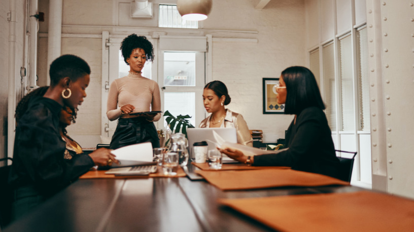 A Nexdata Tecnologia Ltda mostra como templates setoriais de automação reduzem tempo de implantação e aceleram o time-to-value.